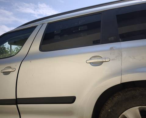 5L0833055 Дверь задняя левая серебристая для Skoda Yeti (с 2009 по 2018)