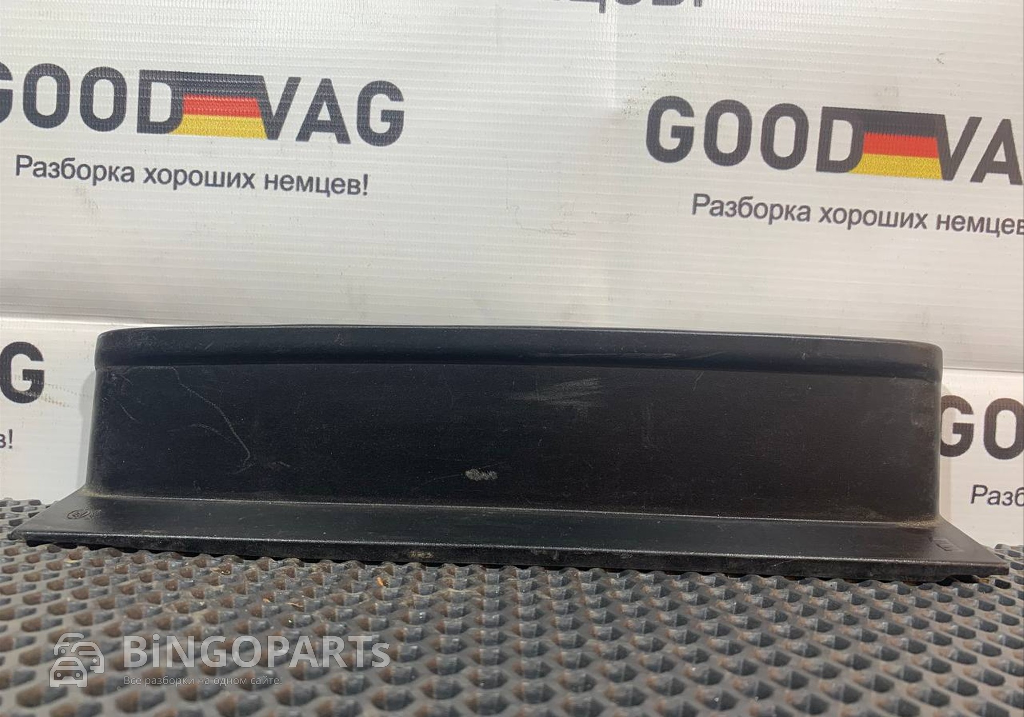 11A453D Накладка для Volkswagen Caddy III (с 2004 по 2015)