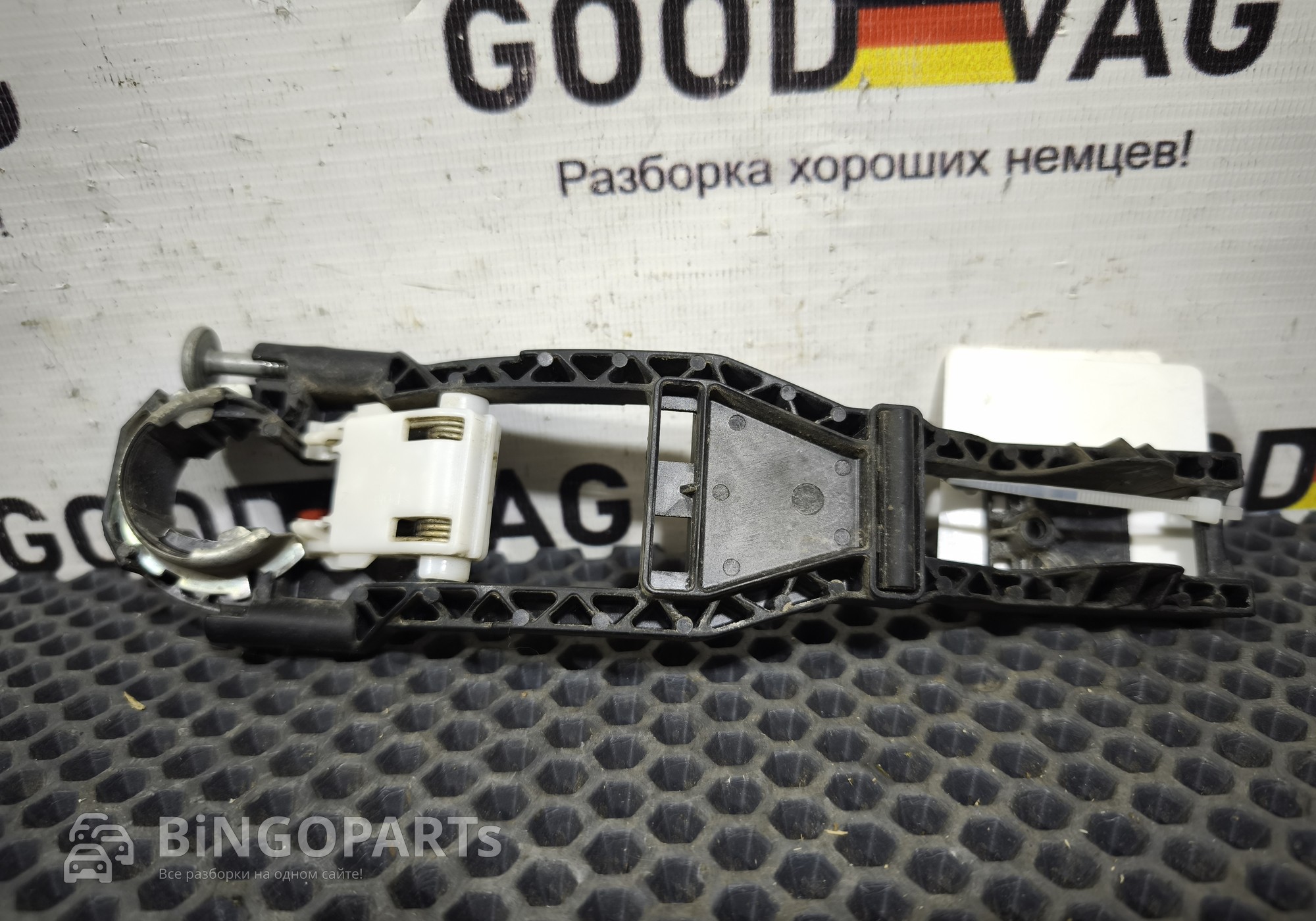 6L0837886 Кронштейн ручки наружной для Seat Leon I (с 1999 по 2006)