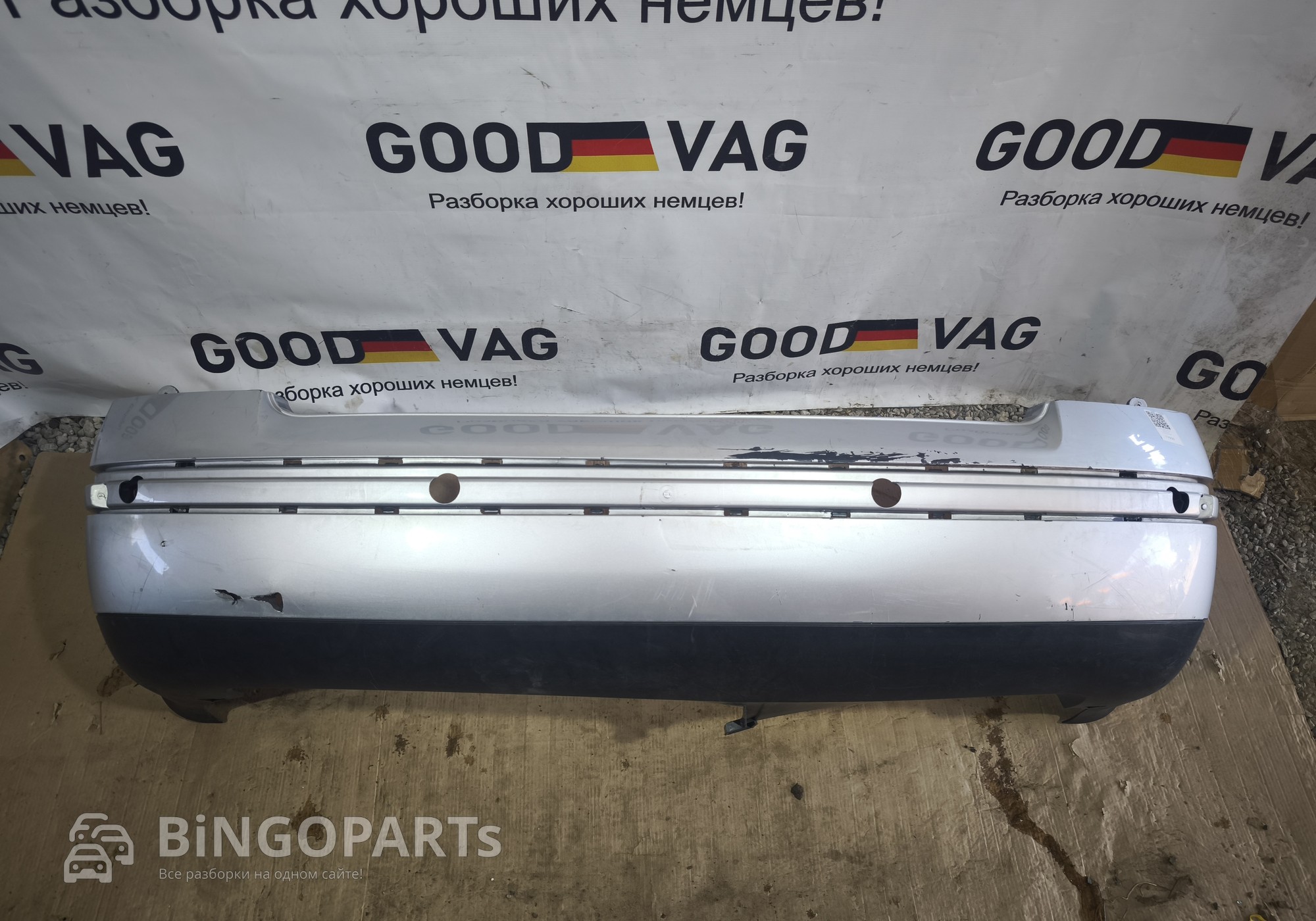 3B5807417D Бампер задний серебристый B5+ 2000-2005 для Volkswagen Passat B5 (с 1996 по 2005)
