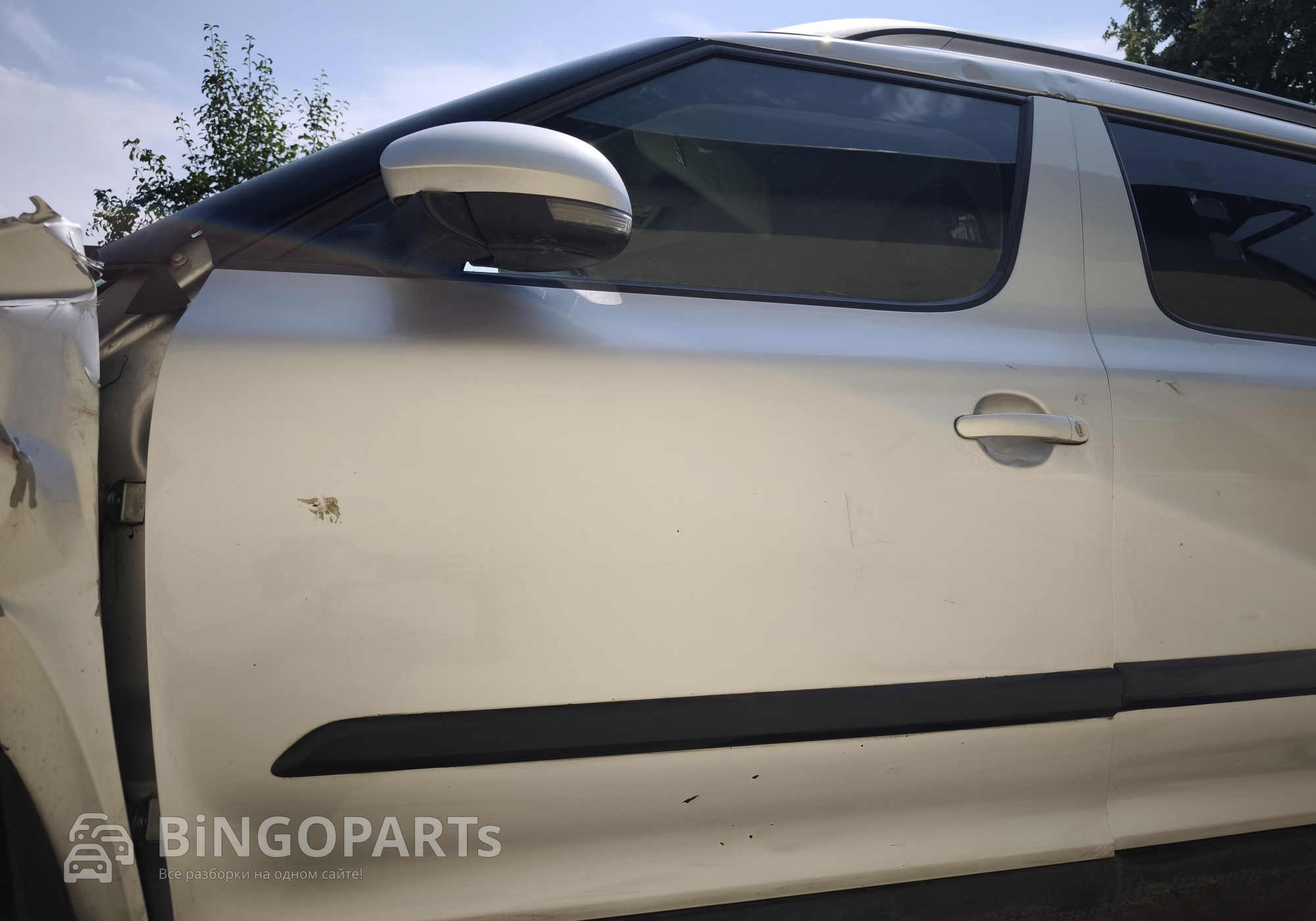 5L0831055 Дверь передняя левая серебристая для Skoda Yeti (с 2009 по 2018)