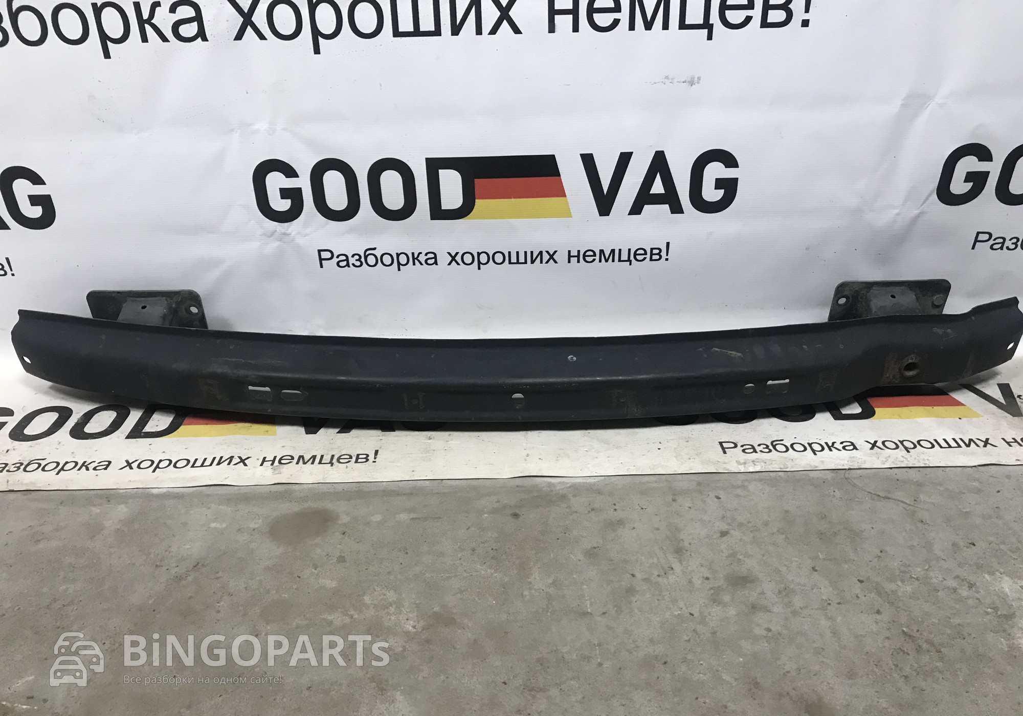 2K0807305G Усилитель заднего бампера для Volkswagen Caddy III (с 2004 по 2015)