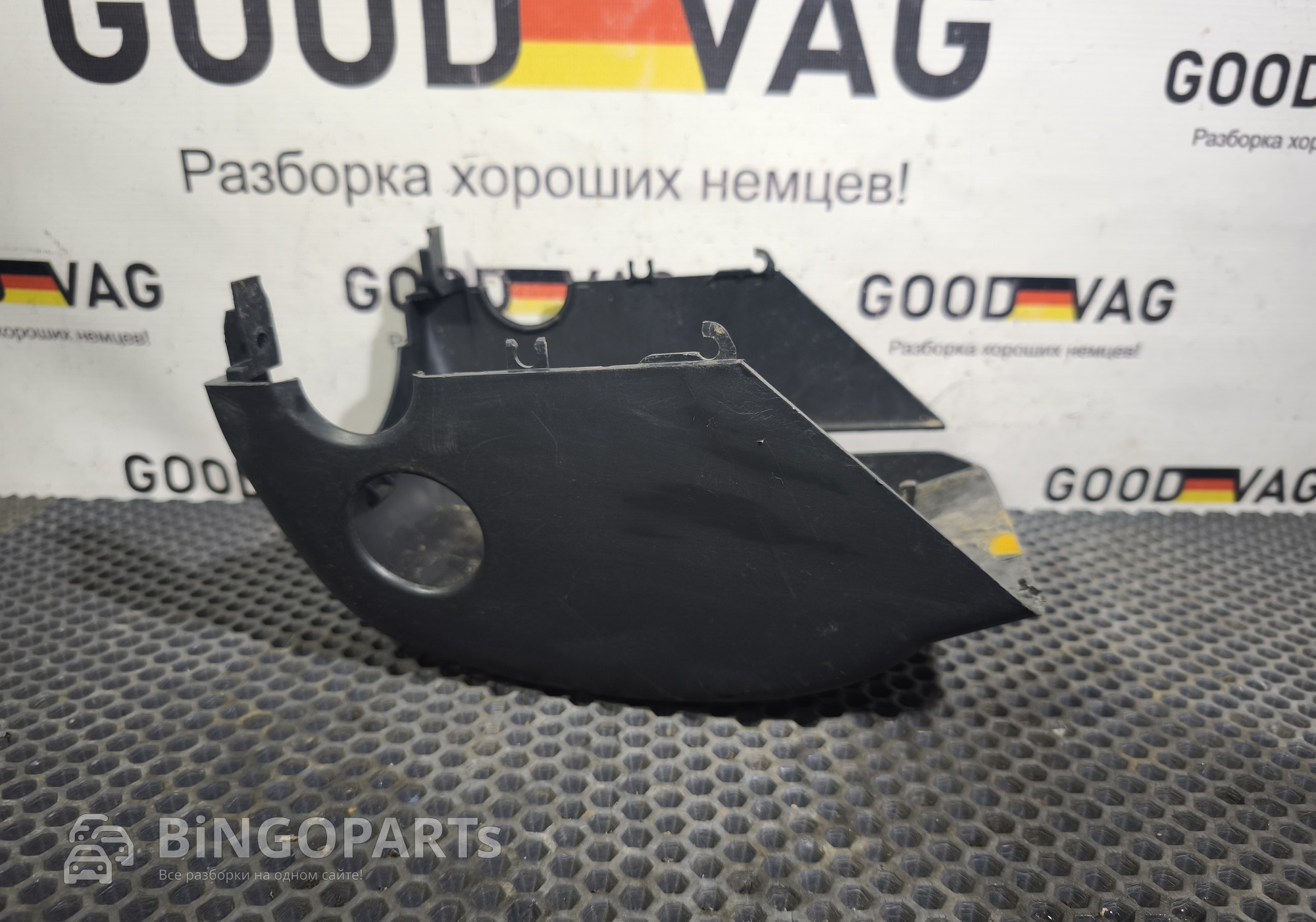 5L0858559 Обшивка рулевой колонки для Skoda Yeti (с 2009 по 2018)