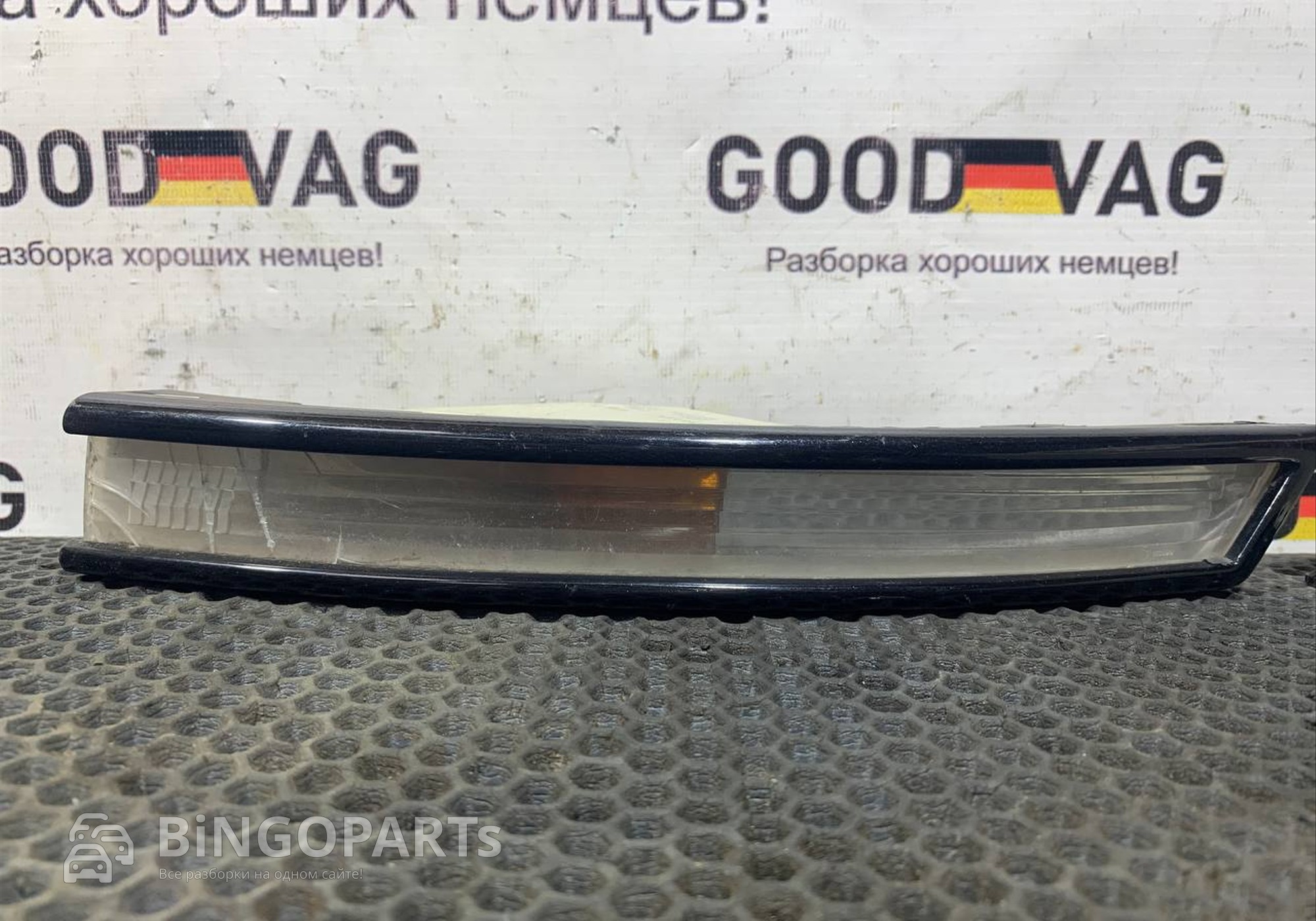 3C0953041L Указатель поворота левый для Volkswagen Passat B6 (с 2005 по 2011)