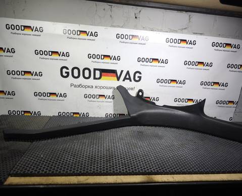 1Z9867768 Накладка внутренняя на порог задняя правая универсал для Skoda Octavia II (с 2004 по 2013)