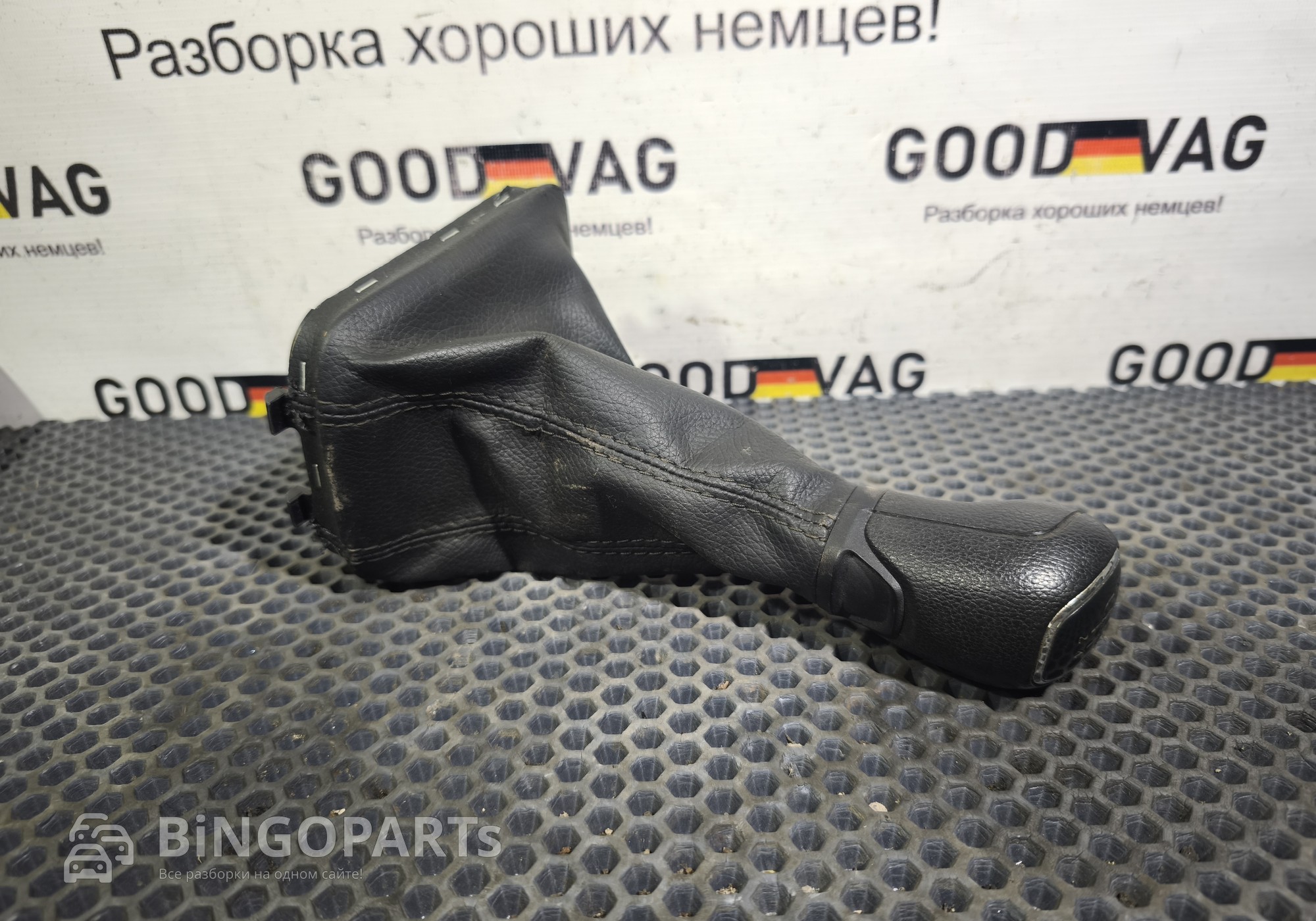 5JB711113P Ручка КПП с чехлом для Skoda Rapid I (с 2012 по 2020)