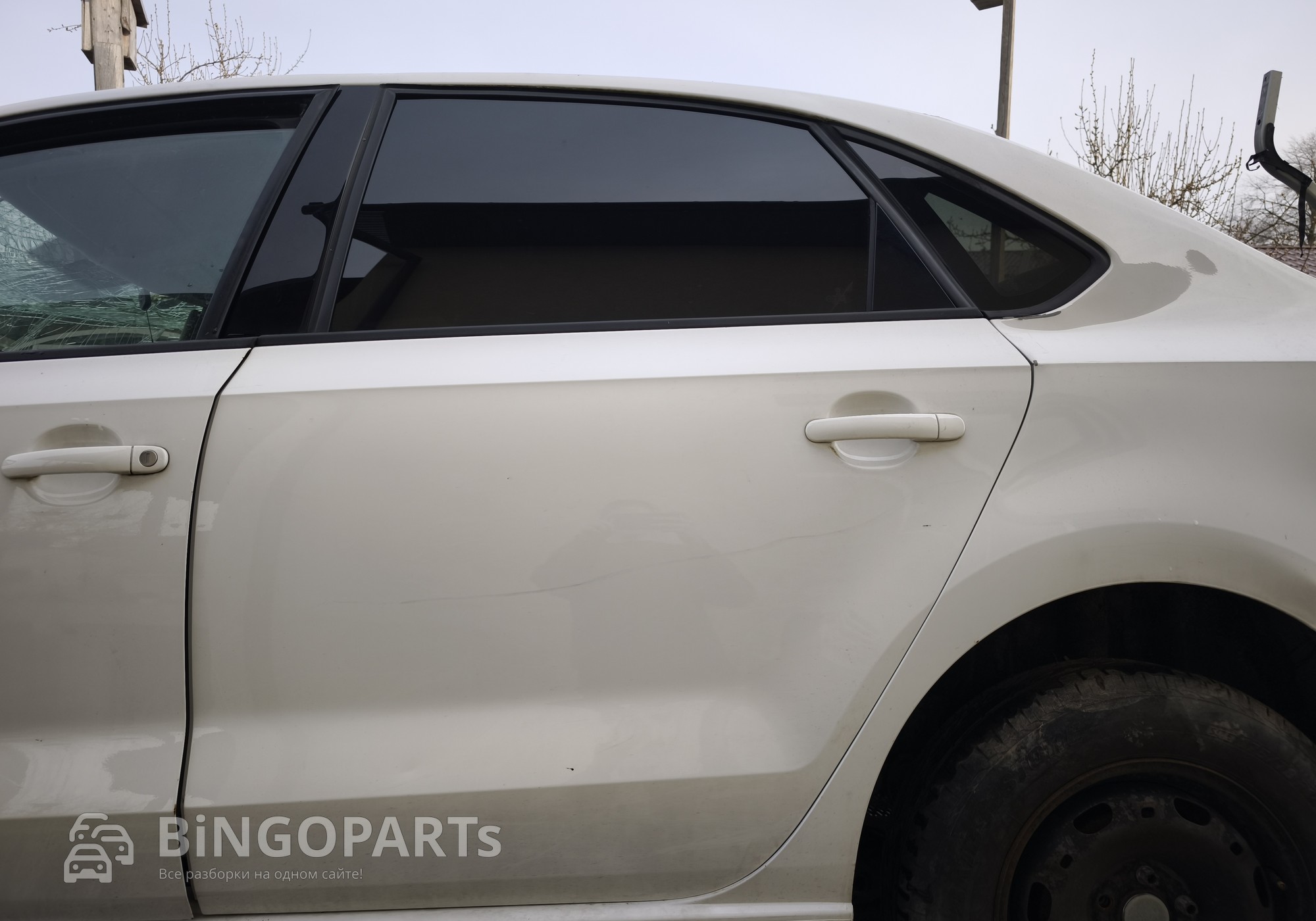 6RU833055C Дверь задняя левая белая для Volkswagen Polo V (с 2009 по 2020)