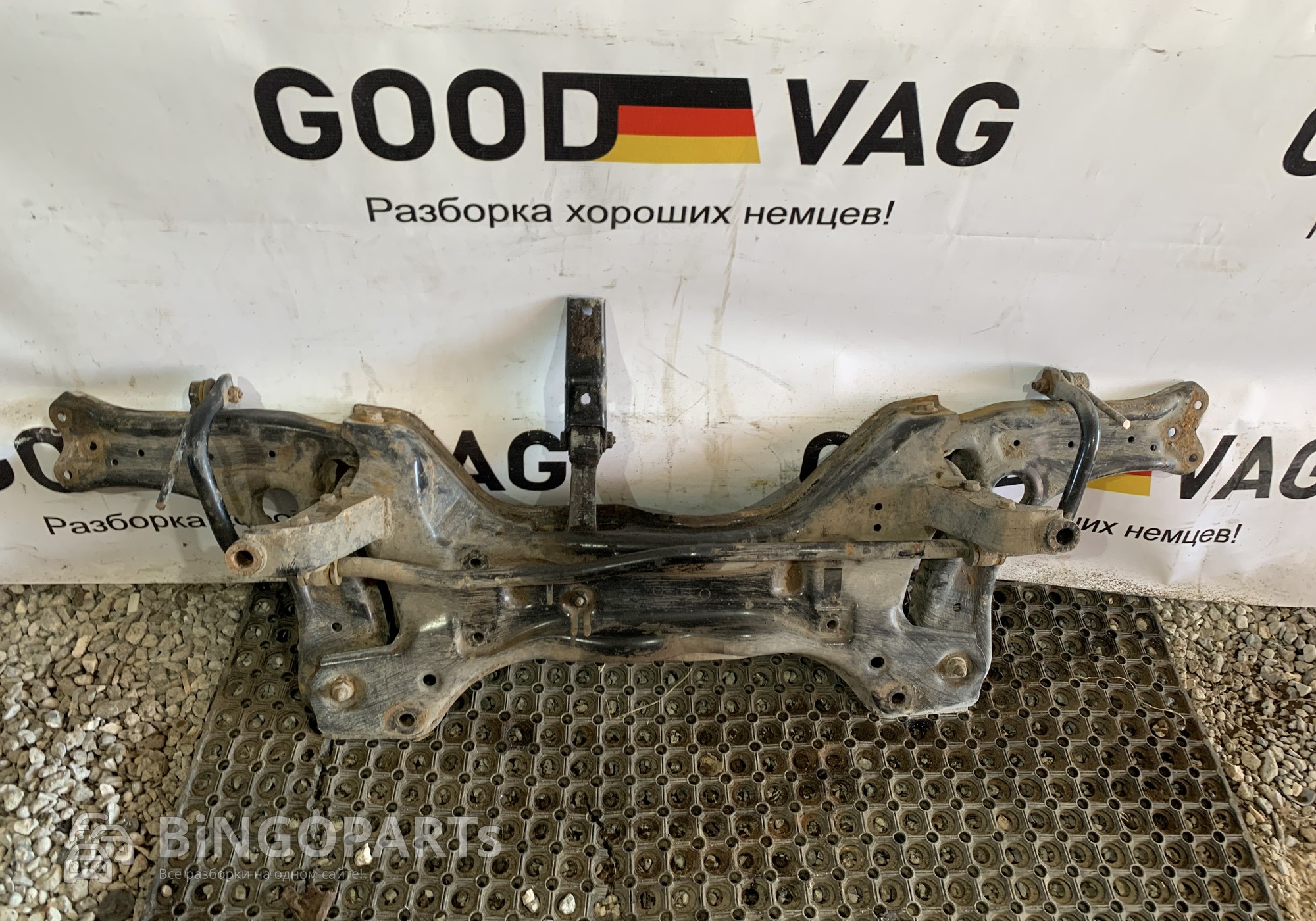 6R0199315J Подрамник для Seat