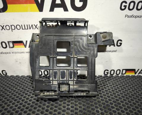 3AA906507A Кронштейн крепления блока управления двигателем для Volkswagen Passat B7 (с 2010 по 2015)