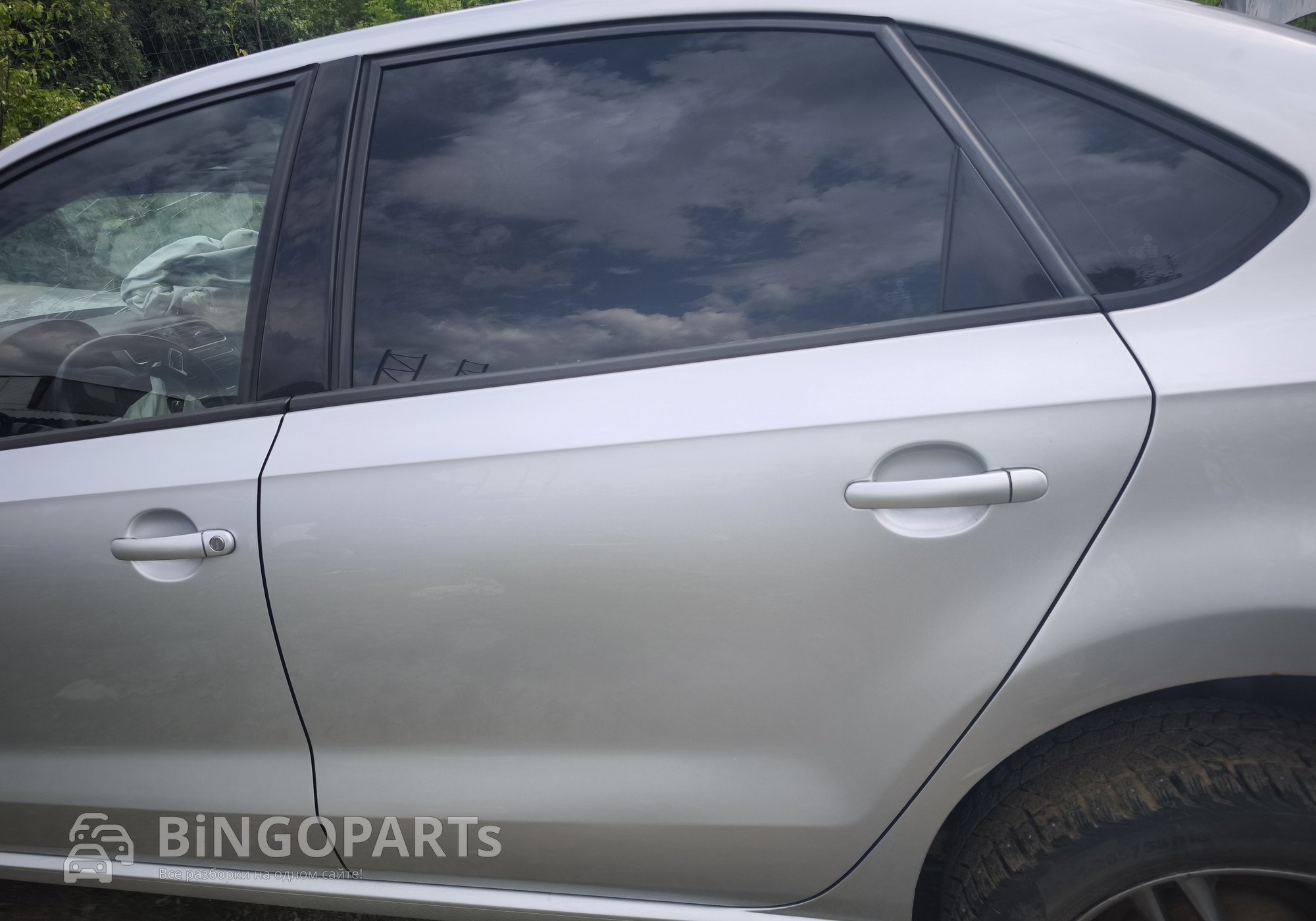 6RU833055C Дверь задняя левая серебристая для Volkswagen Polo V (с 2009 по 2020)