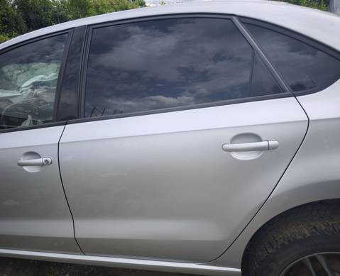 6RU833055C Дверь задняя левая серебристая для Volkswagen Polo V (с 2009 по 2020)