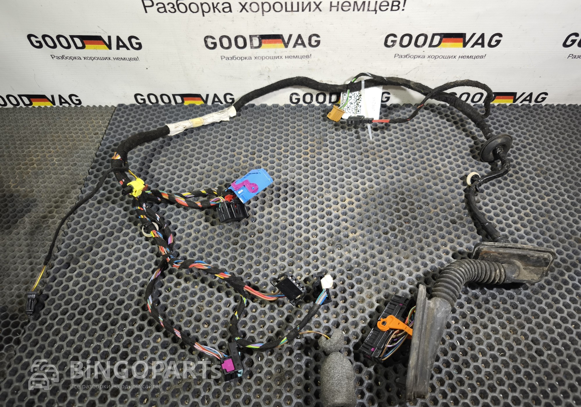 5L0971120GA Проводка двери передняя левая для Skoda Yeti (с 2009 по 2018)
