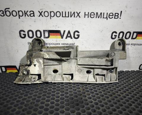 2K0807394 Кронштейн заднего бампера правый для Volkswagen Caddy III (с 2004 по 2015)