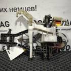 2K0843352D Кронштейн ручки наружной (правый) для Volkswagen Multivan T5 (с 2003 по 2015)