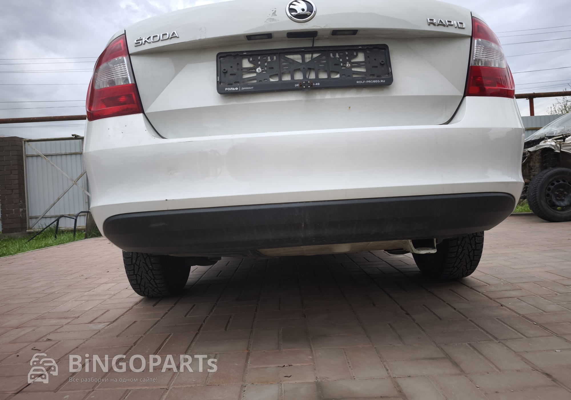 60U807421 Бампер задний в сборе для Skoda Rapid I (с 2012 по 2020)