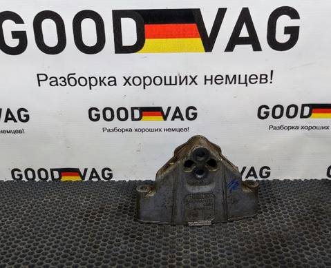 7L0399649B Кронштейн опоры КПП для Volkswagen Touareg