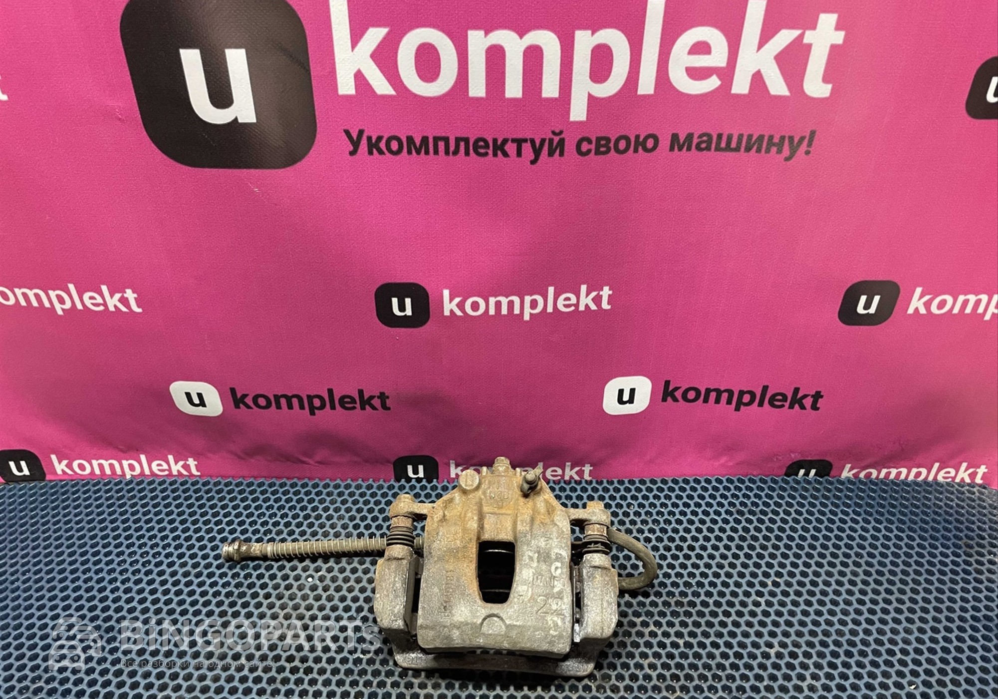 581104L000 Суппорт передний левый L