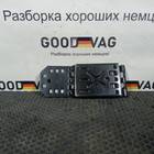 7L0860321A Упор противооткатной для Porsche