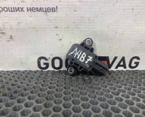 8P0955557 Датчик удара AIRBAG для Audi A4 B7 (с 2002 по 2009)