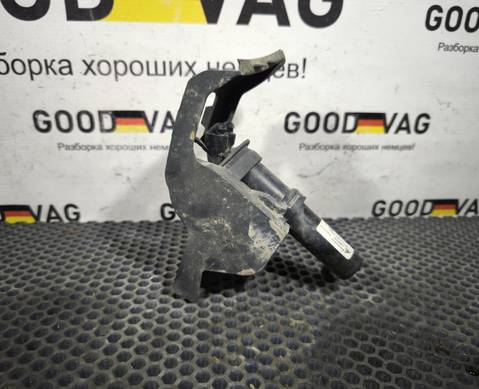 5N0955979 Форсунка омывателя с кронштейном левая для Volkswagen Tiguan I (с 2007 по 2017)