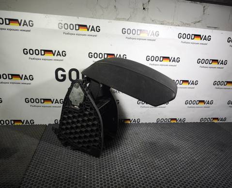 3T0864207D Подлокотник для Skoda