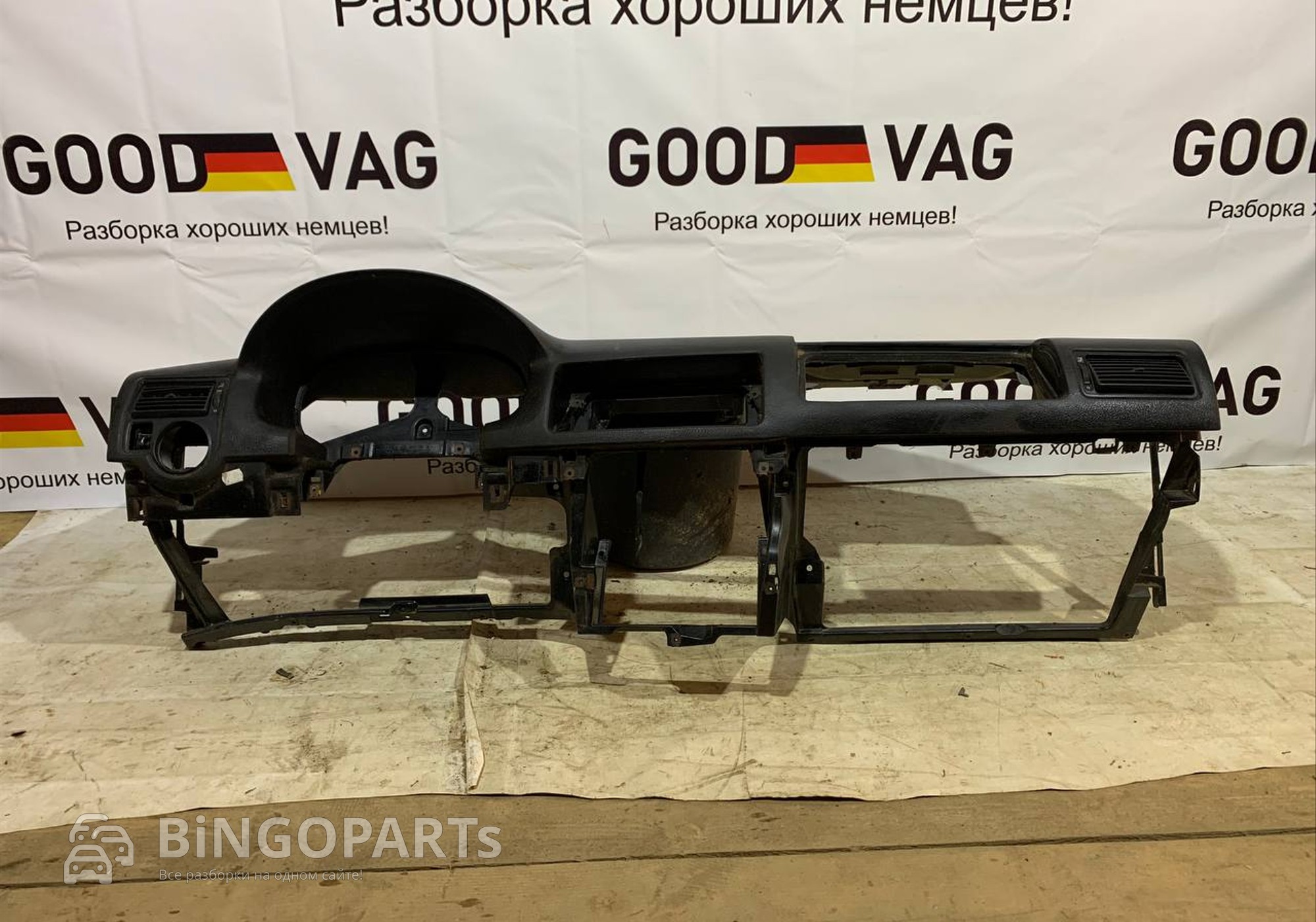 Передняя панель салона (торпедо) для Volkswagen Golf IV (с 1998 по 2006)