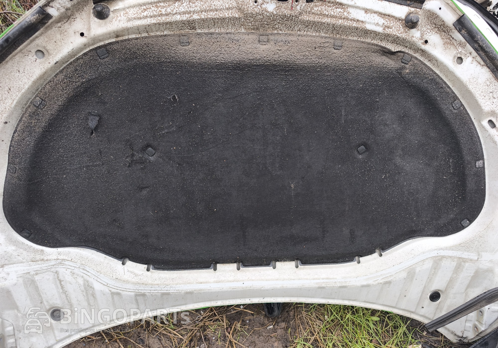 5E0863831A Шумоизоляция капота для Skoda Octavia III (с 2012)