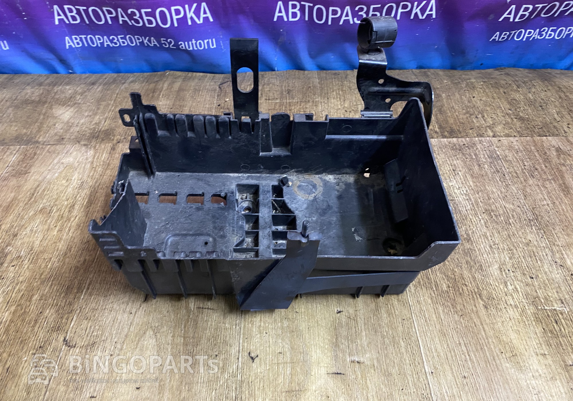 13346249 Крепление аккумулятора АстраJ для Opel Astra J (с 2009 по 2017)