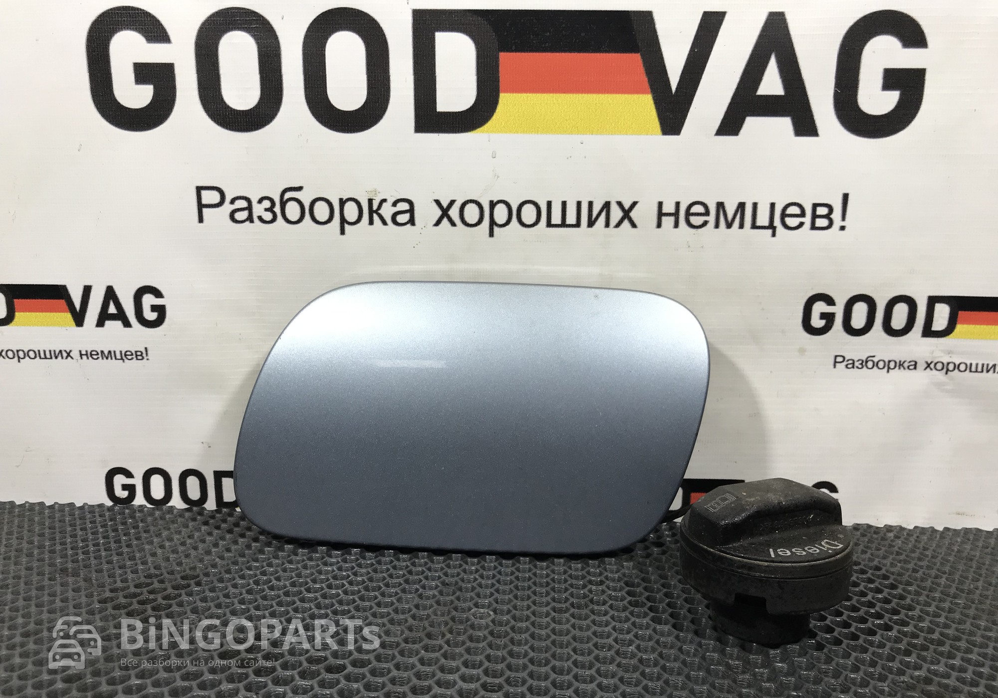 7L6809905B Лючок бензобака для Volkswagen Touareg I (с 2002 по 2010)