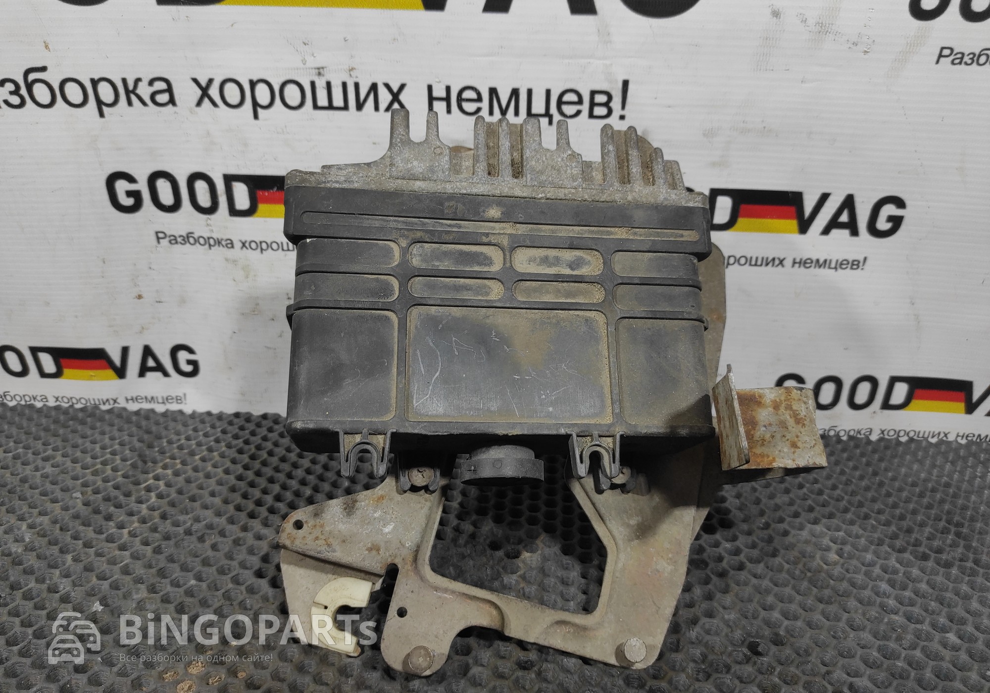 032906026F Блок управления двигателем для Seat Ibiza II (с 1993 по 2002)