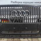 8R0853651 Решетка радиатора центральная без сист. парктроник для Audi Q5 8R (с 2008 по 2017)