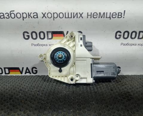 4L0959802B Моторчик стеклоподъемника задний правый для Audi Q7 4L (с 2005 по 2015)