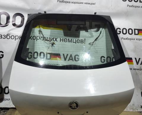5EU827023A Крышка багажника в сборе белая для Skoda Octavia III (с 2012)