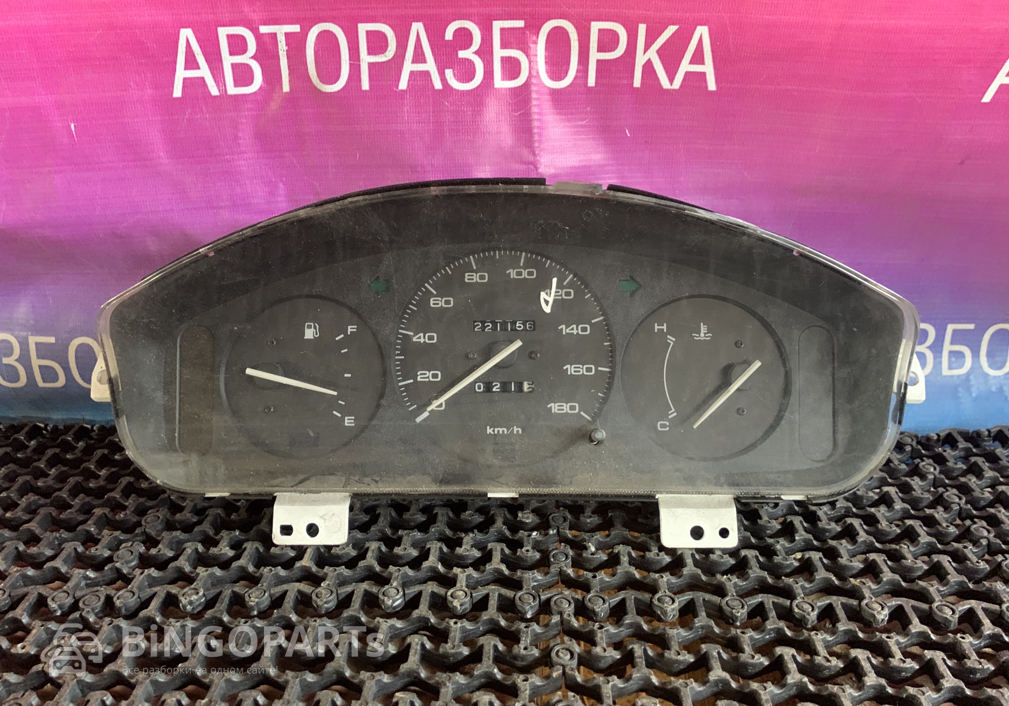 769118890 Панель приборов для Mazda Demio I (с 1998)