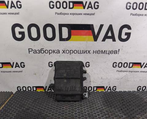 3Q0959655AT Блок управления AIRBAG для Skoda Octavia III (с 2012)
