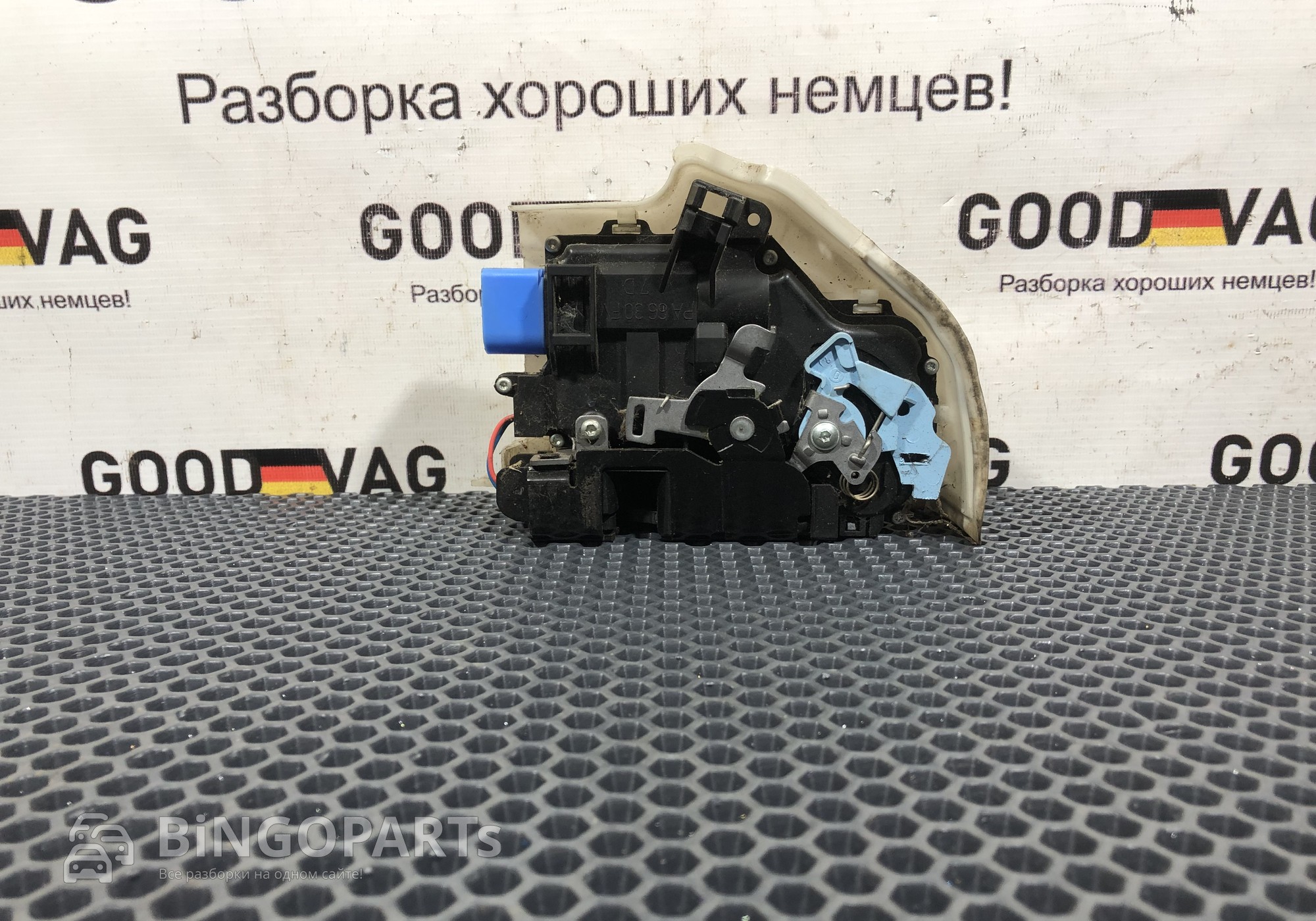 3D1837016A Замок двери передней правой для Porsche Cayenne I (с 2002 по 2010)