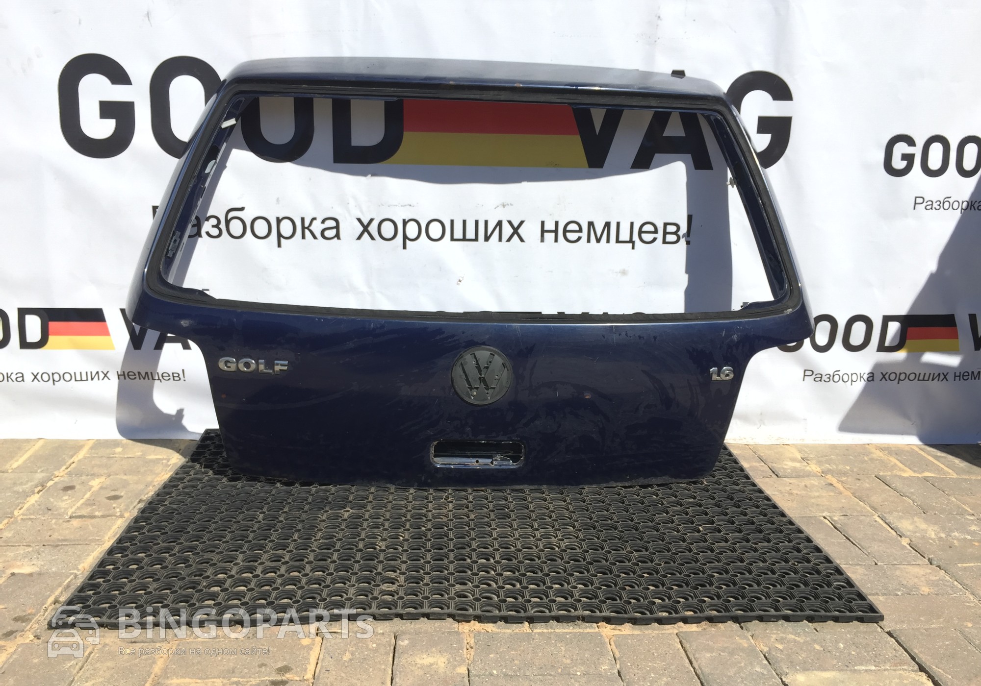 1J6827025G Крышка багажника синяя для Volkswagen Golf IV (с 1998 по 2006)