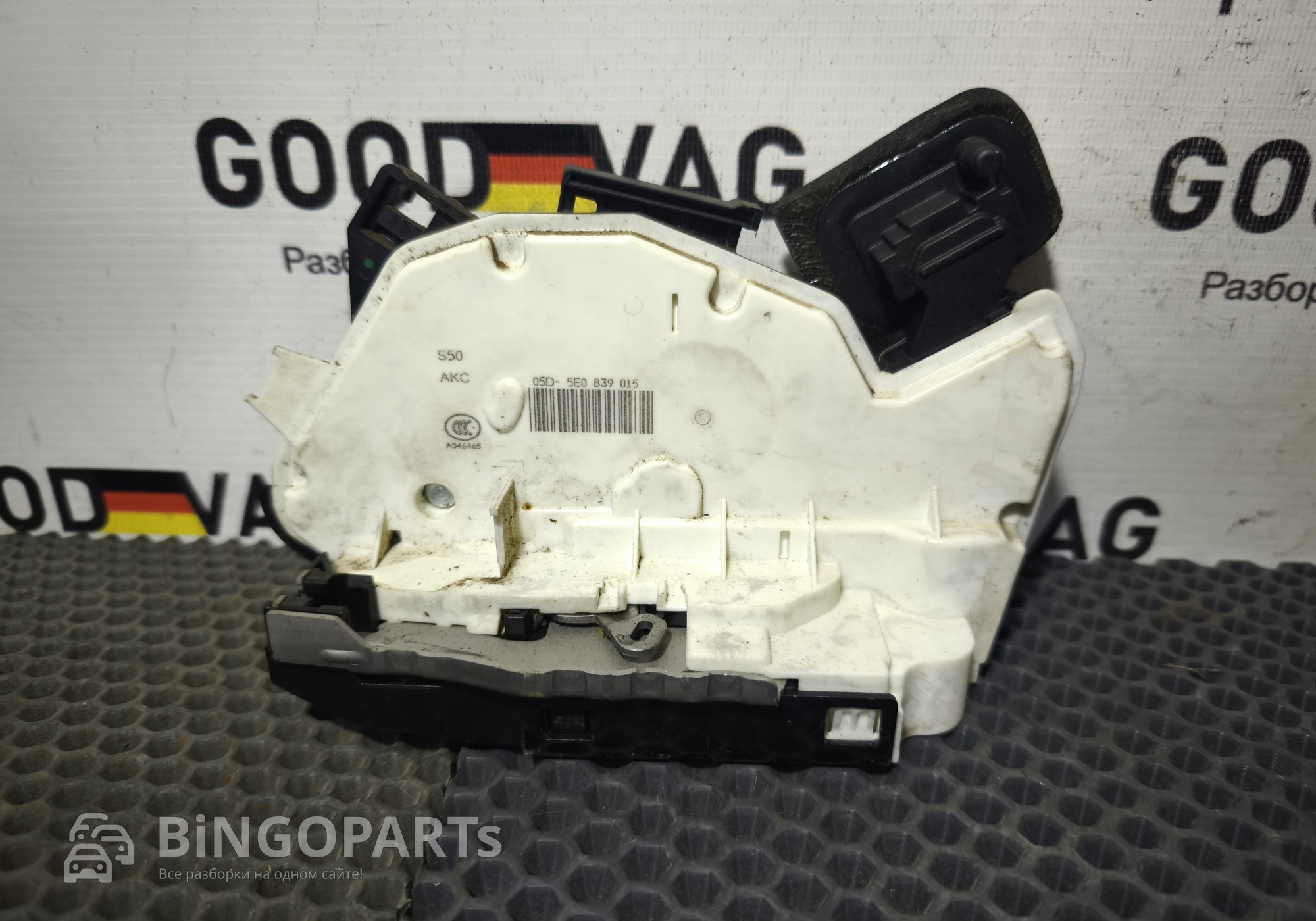 5E0839015 Замок двери задний левый для Volkswagen Tiguan