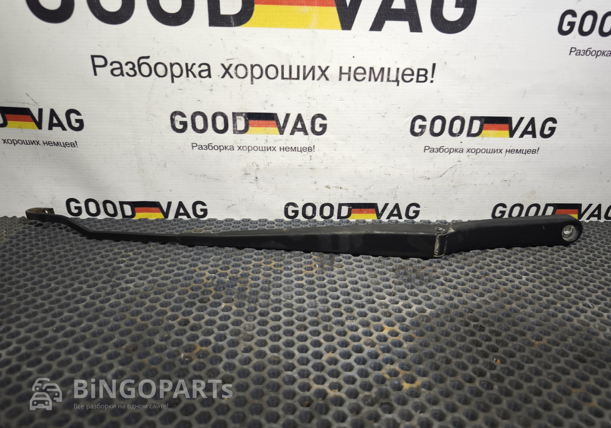 6RU955409A Поводок стеклоочистителя передний левый для Volkswagen Polo V (с 2009 по 2020)