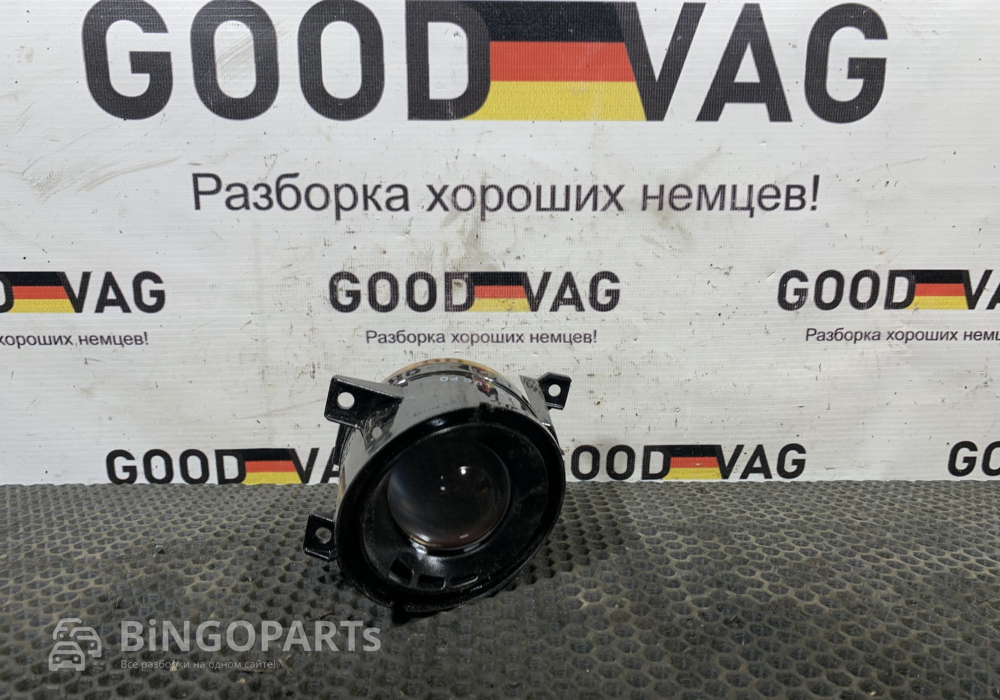 1T0941699C Фара противотуманная левая для Volkswagen Eos