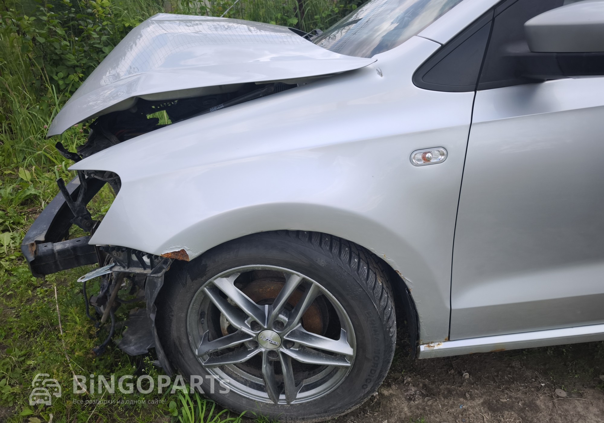 6RU821105C Крыло переднее левое серебристое для Volkswagen Polo V (с 2009 по 2020)