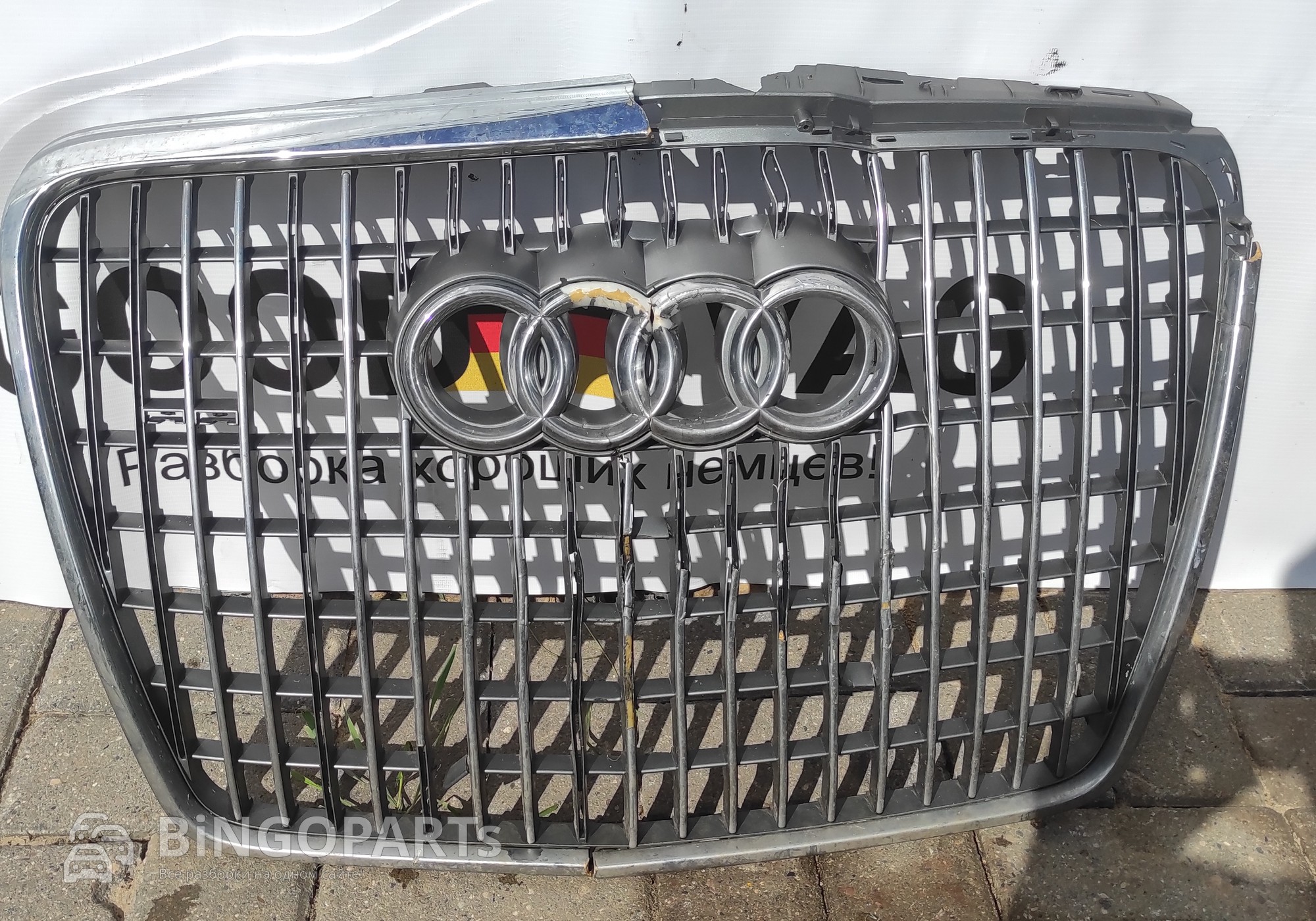 4F0853651AA Решетка радиатора центральная для Audi A6 Allroad C6 (с 2006 по 2011)