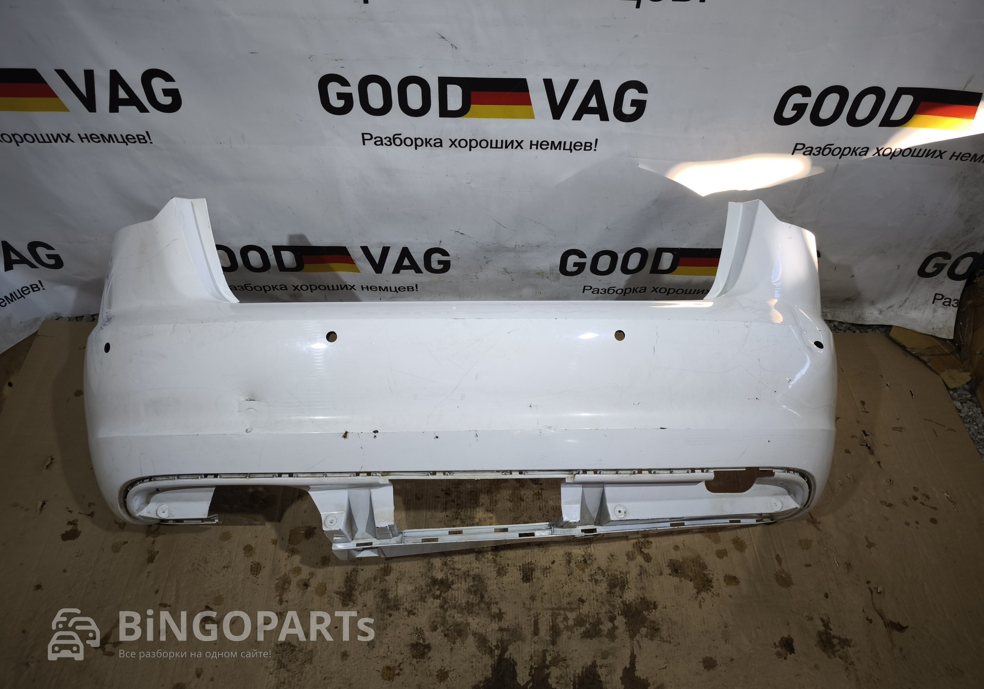 8P4807511 Бампер задний белый A3 8P 2008-2012 для Audi A3 8P (с 2003 по 2013)
