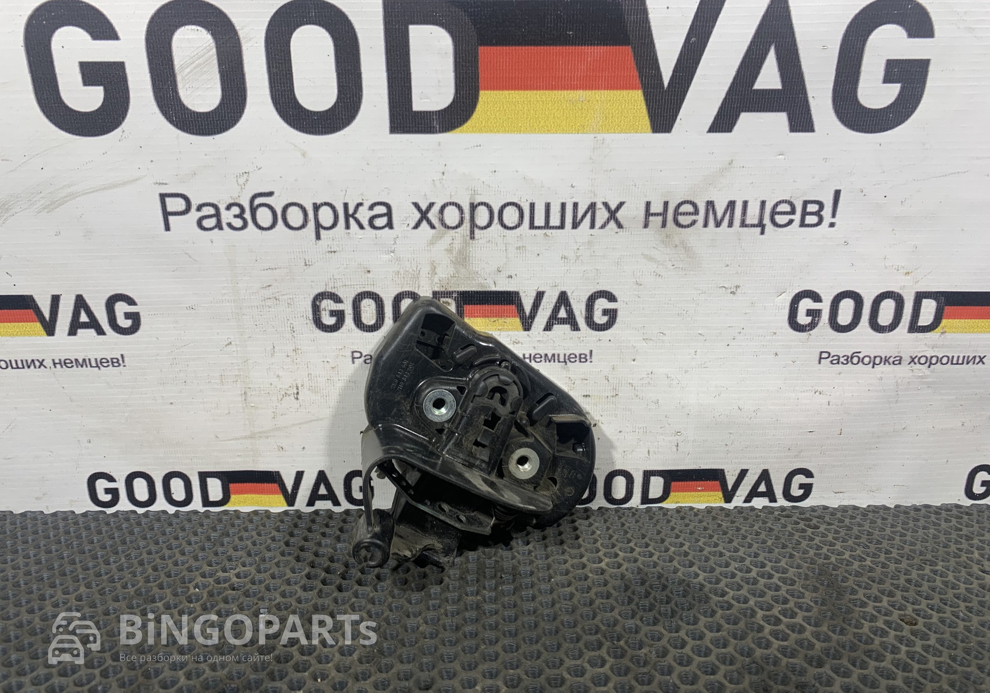 2K0843604 замок двери правой сдвижной для Volkswagen Transporter T5 (с 2003 по 2015)