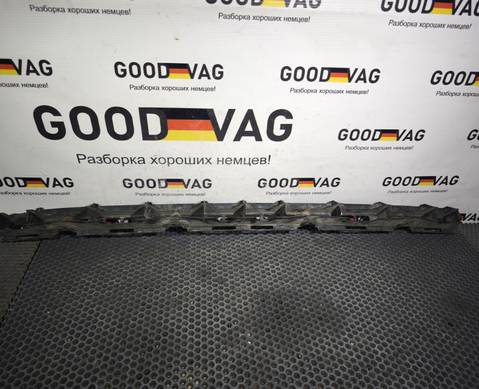 1Z9807863 Кронштейн заднего бампера для Skoda Octavia II (с 2004 по 2013)