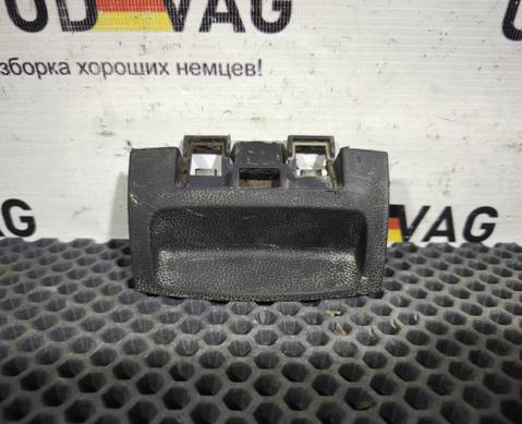 6R0868887A Накладка центрального тоннеля задняя для Volkswagen Polo V (с 2009 по 2020)