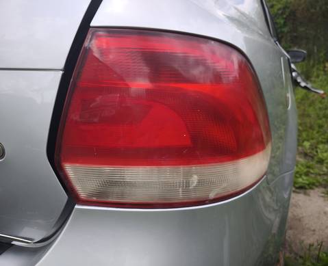 6RU945096 Фонарь задний правый для Volkswagen Polo V (с 2009 по 2020)