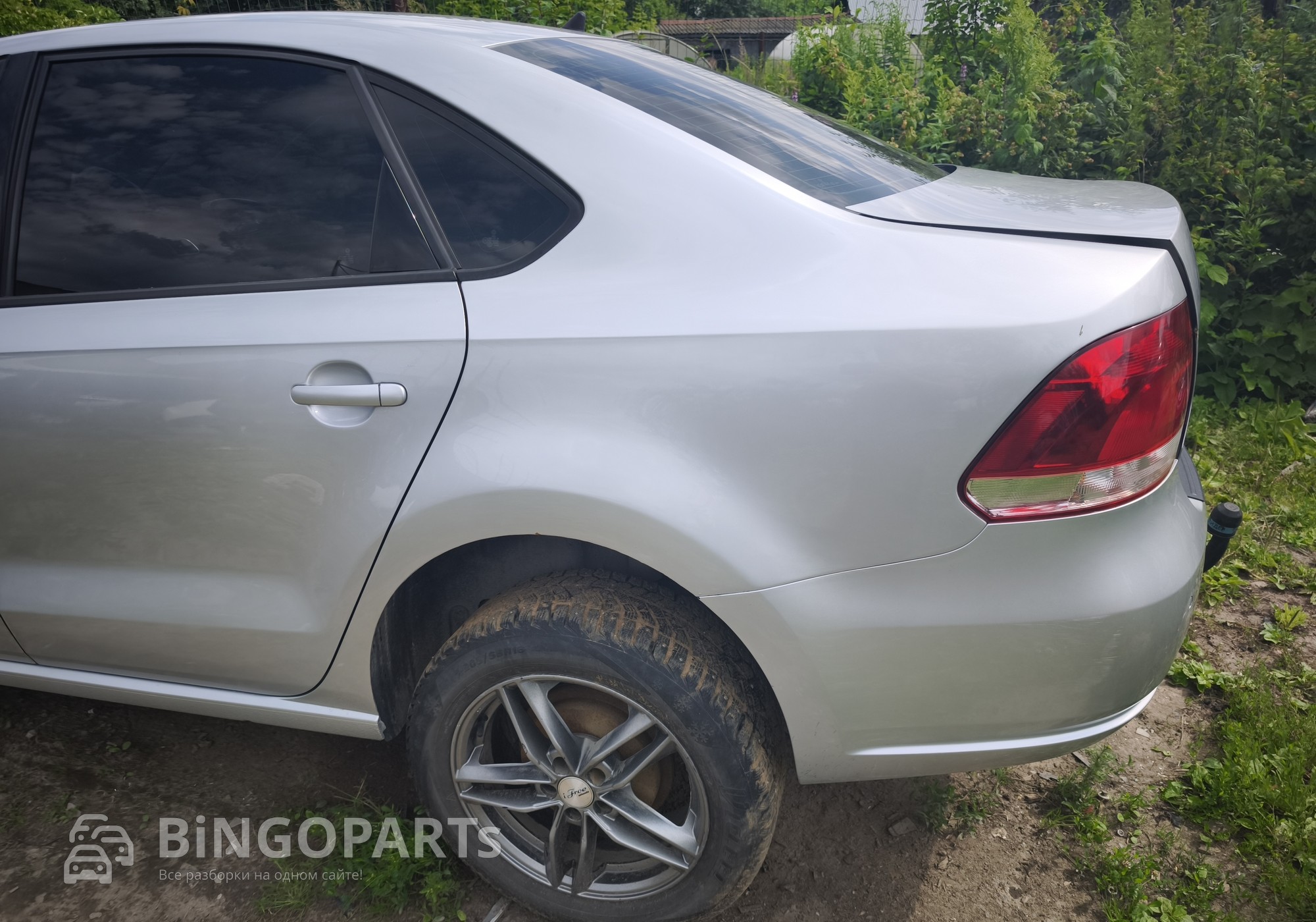 6RU809605B Крыло заднее левое серебристое для Volkswagen Polo V (с 2009 по 2020)