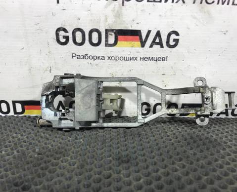 7L0839885B Кронштейн ручки двери наружной для Volkswagen Touareg