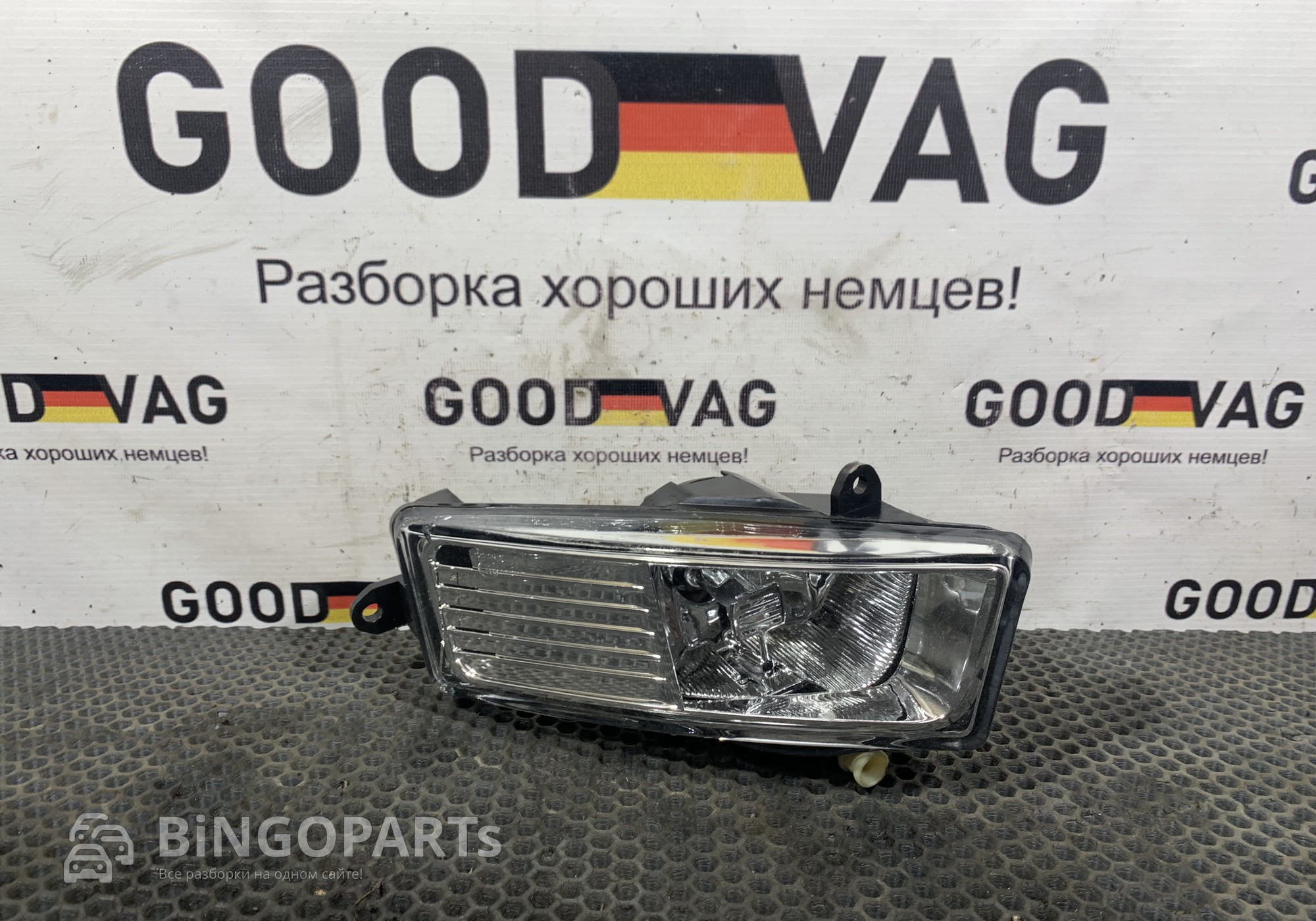 AE0000101263 Фара противотуманная для Audi A6 C6 (с 2004 по 2011)